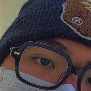 Meet your Posher, Ivyy